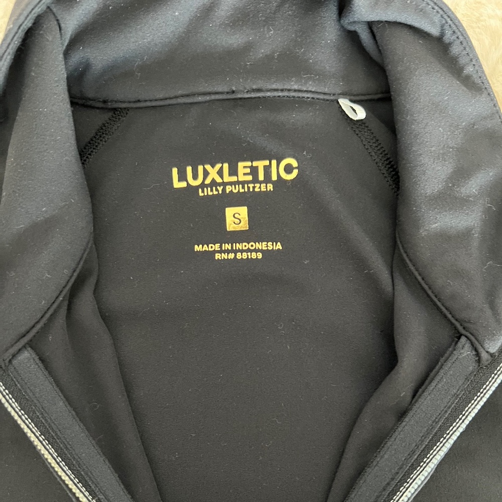 LILLY PULITZER Luxletic BLACK  Full Zip Women's Jacket SIZE S - Picture 4 of 7